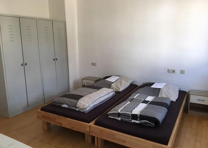 Zum Handwerker Glueck Boschhorn איכנהאוזן